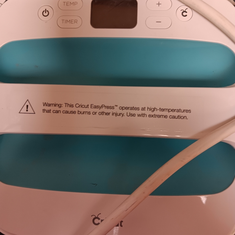 Cricut EasyPress Heat Press - White and Teal